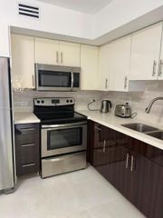 3680 N 56th Ave 823, Hollywood, FL 33021