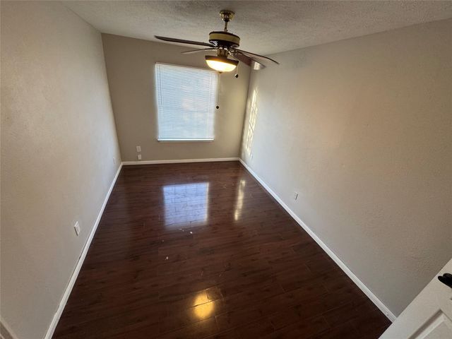 11727 Rolling Stream Drive, Tomball, TX 77375