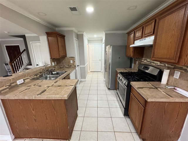 11727 Rolling Stream Drive, Tomball, TX 77375