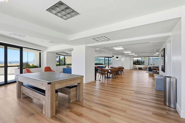 6363 Christie Ave 326, Emeryville, CA 94608