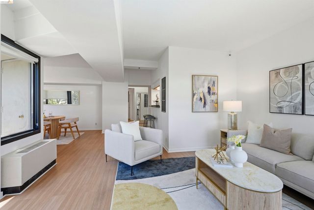 6363 Christie Ave 326, Emeryville, CA 94608