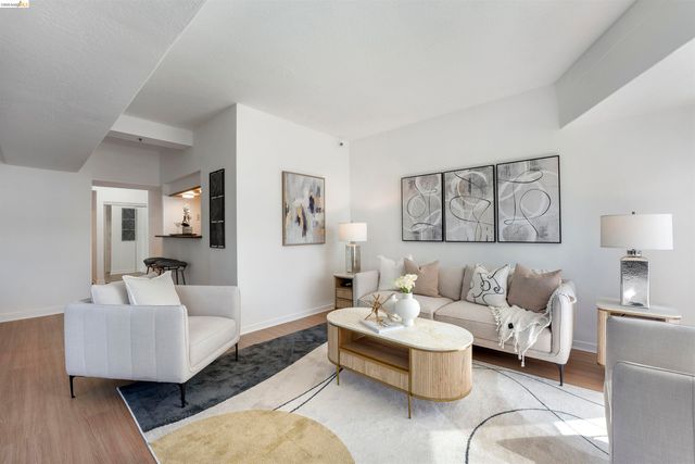 6363 Christie Ave 326, Emeryville, CA 94608