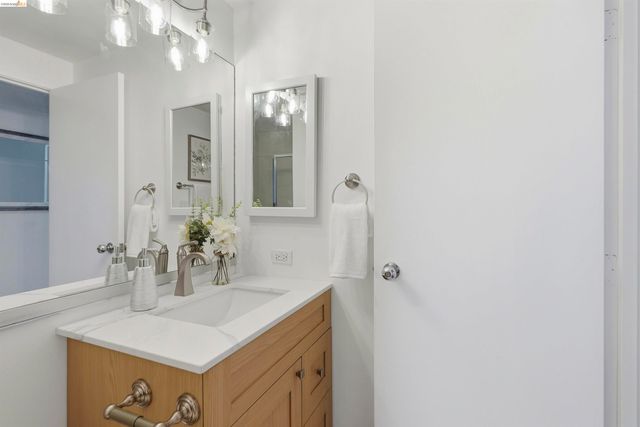 6363 Christie Ave 326, Emeryville, CA 94608