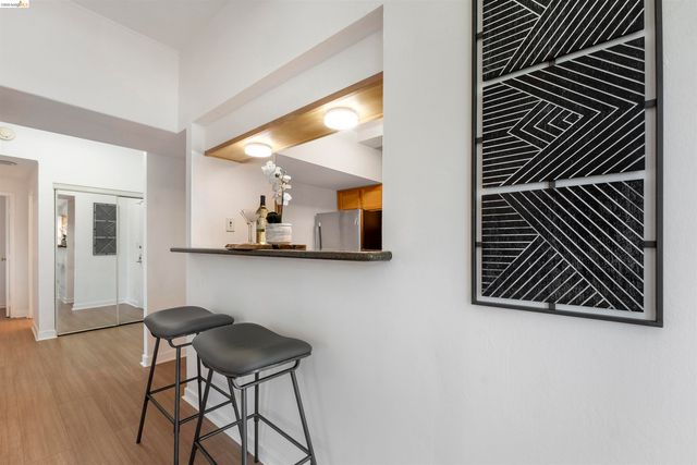 6363 Christie Ave 326, Emeryville, CA 94608