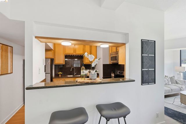 6363 Christie Ave 326, Emeryville, CA 94608