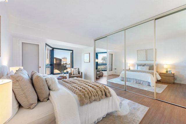 6363 Christie Ave 326, Emeryville, CA 94608