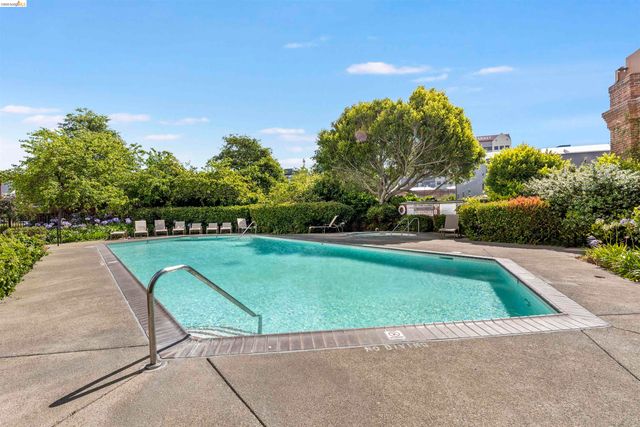 6363 Christie Ave 326, Emeryville, CA 94608