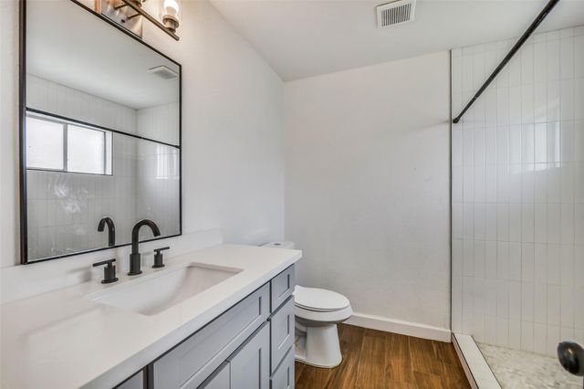 1600 Broken Arrow Street, Baytown, TX 77521