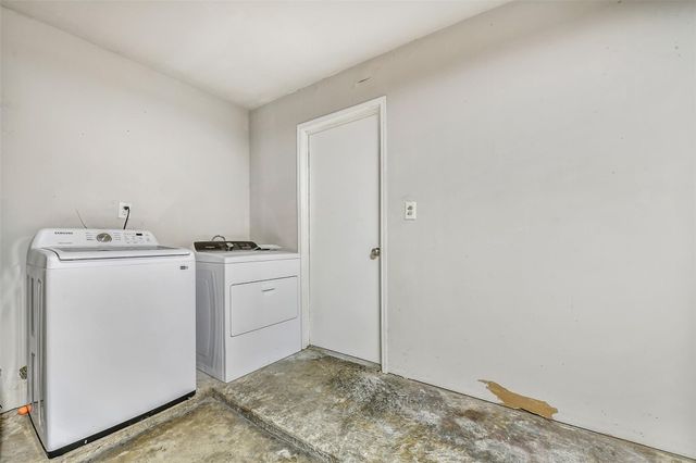 1600 Broken Arrow Street, Baytown, TX 77521