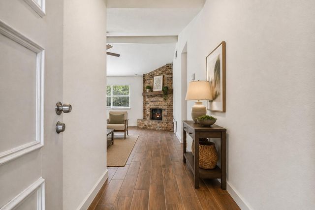 1600 Broken Arrow Street, Baytown, TX 77521