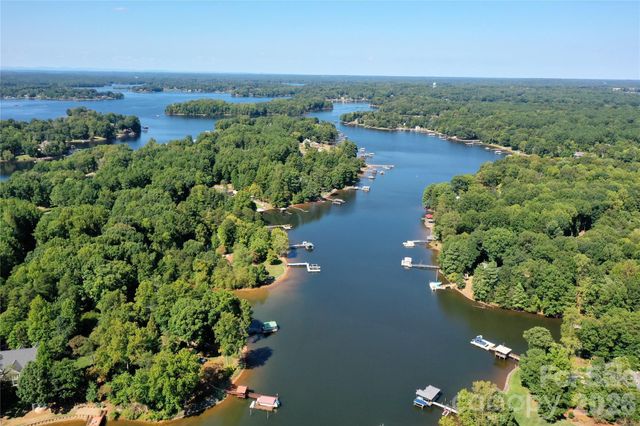 128 Wickford Lane, Mooresville, NC 28117