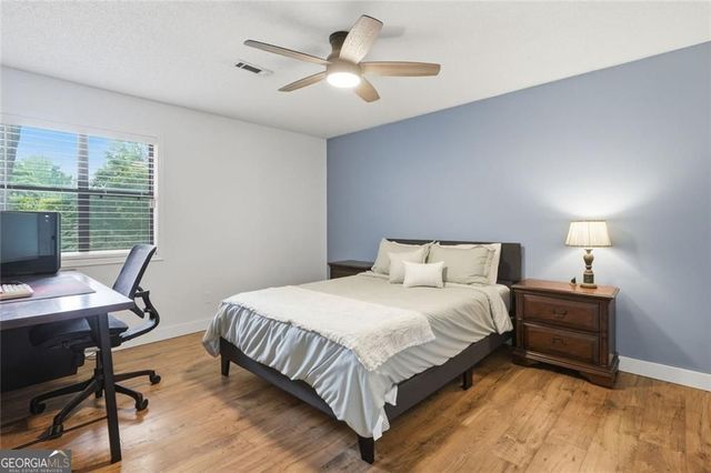 1098 Creatwood Place SE, Smyrna, GA 30080