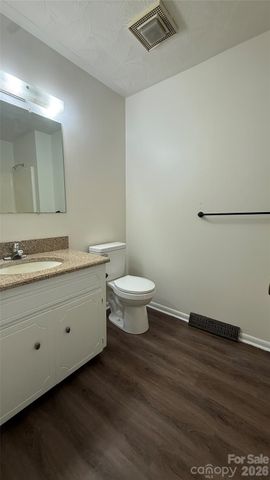 3858 Dover Street, Claremont, NC 28610