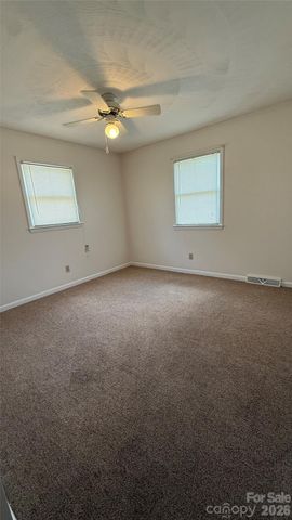 3858 Dover Street, Claremont, NC 28610