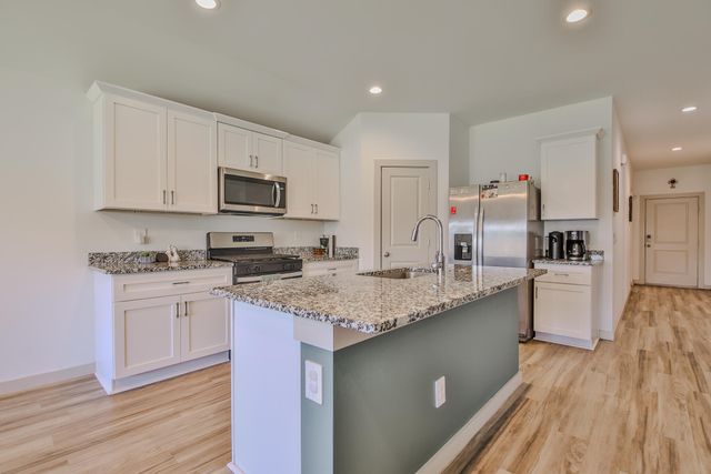 7406 9th Street, Lubbock, TX 79416