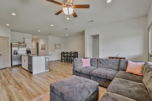 7406 9th Street, Lubbock, TX 79416