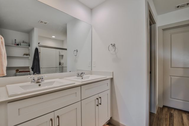 7406 9th Street, Lubbock, TX 79416