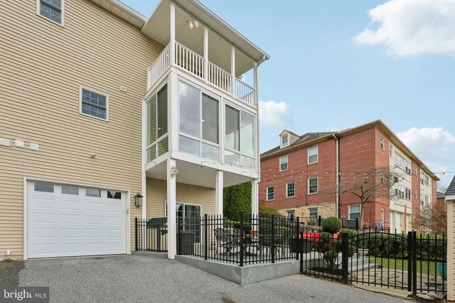 100 WILLIS ST, Westminster, MD 21157