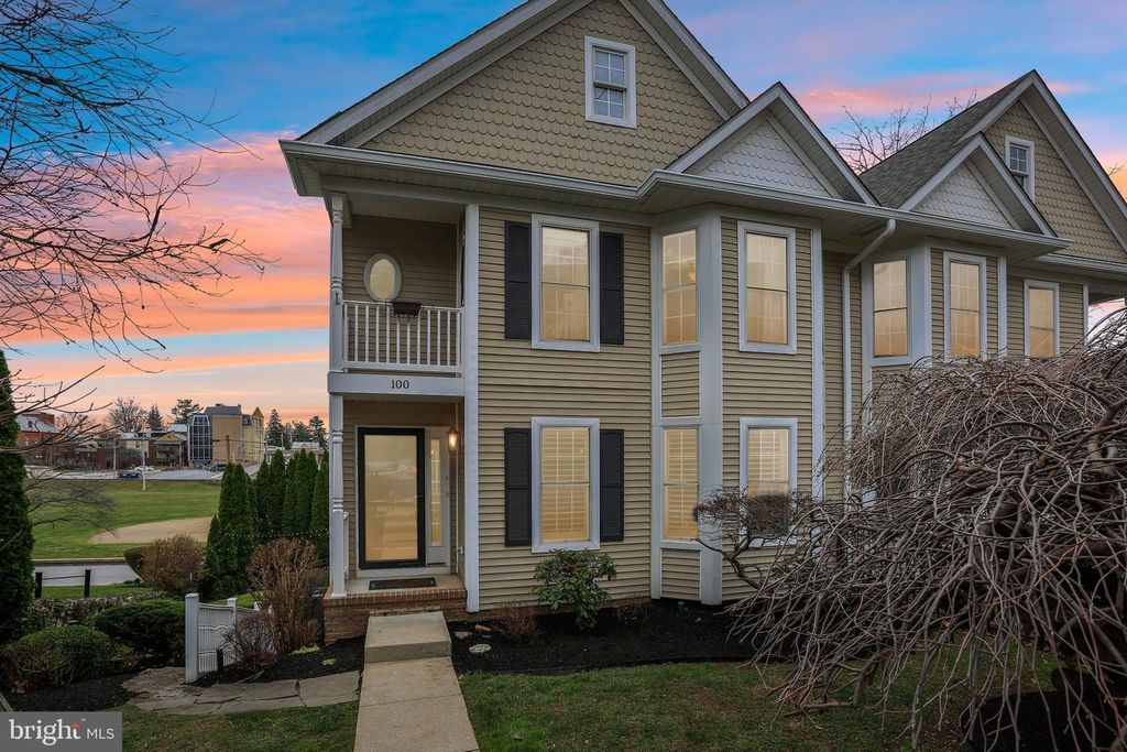 100 WILLIS ST, Westminster, MD 21157