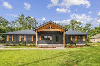 965 Bay Grove Road, Freeport, FL 32439