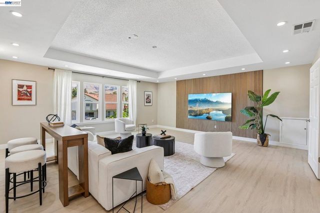 640 Calle Del Prado, Milpitas, CA 95035