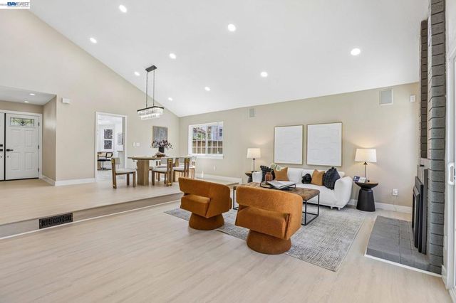 640 Calle Del Prado, Milpitas, CA 95035