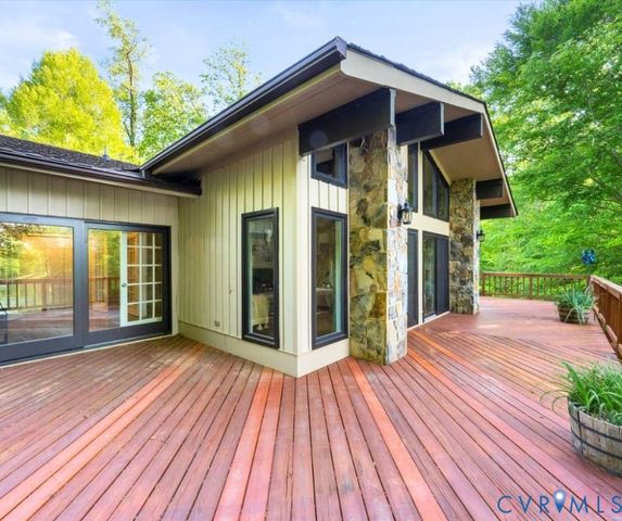 3640 Michaux Mill Dr, Powhatan, VA 23139