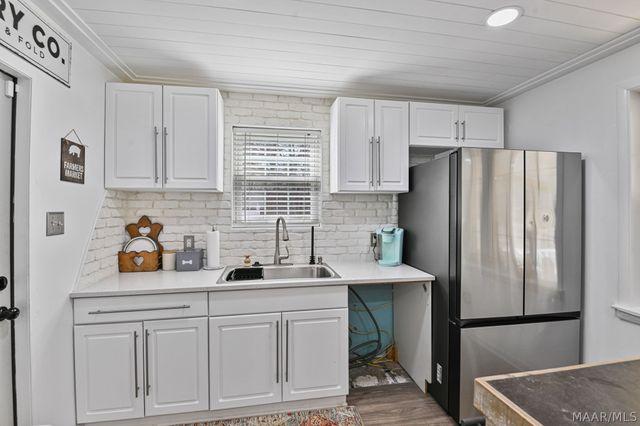 111 Livingston Avenue, Prattville, AL 36066