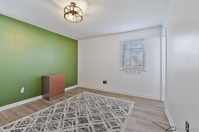 111 Livingston Avenue, Prattville, AL 36066