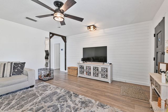 111 Livingston Avenue, Prattville, AL 36066