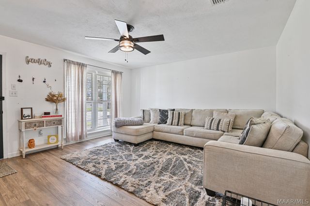 111 Livingston Avenue, Prattville, AL 36066