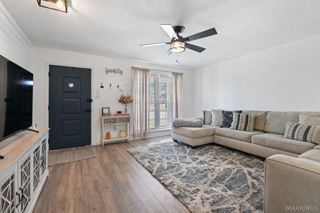 111 Livingston Avenue, Prattville, AL 36066