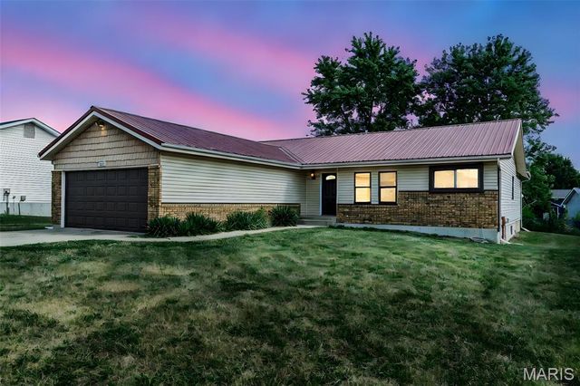 1133 Nina Drive, Warrenton, MO 63383