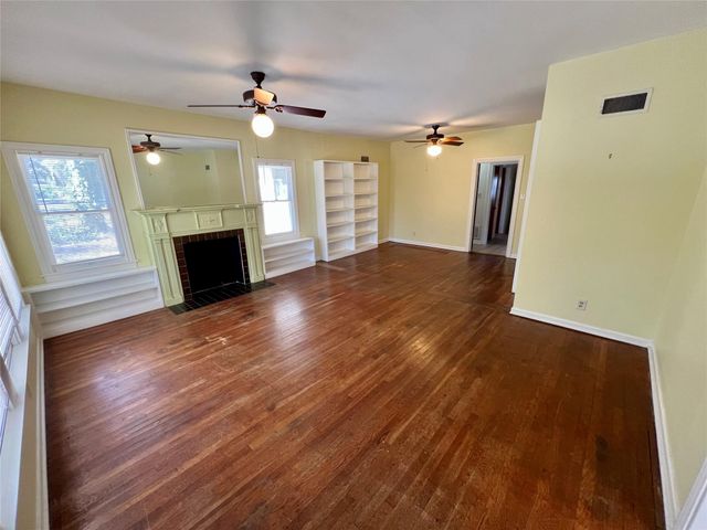 302 Park LN, Austin, TX 78704