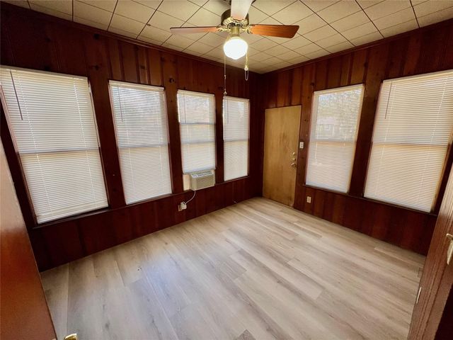 302 Park LN, Austin, TX 78704