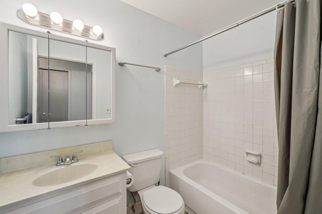 2780 Glenbridge Court, Ann Arbor, MI 48104