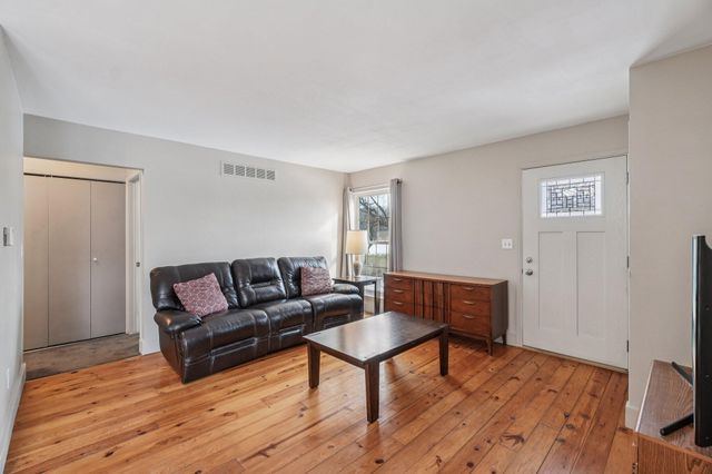 2780 Glenbridge Court, Ann Arbor, MI 48104