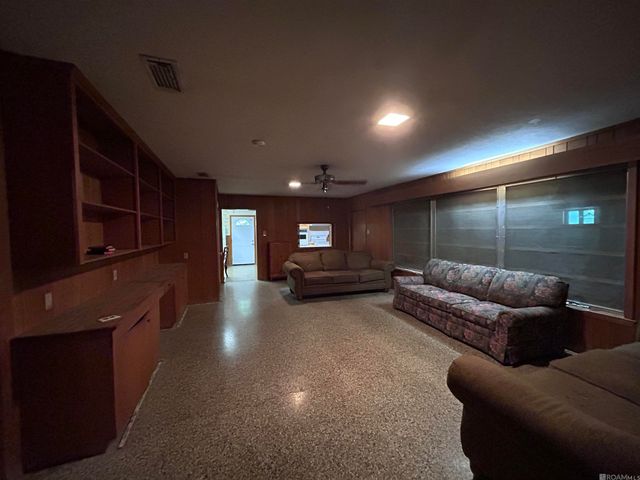 5765 Kleinpeter Rd, Baton Rouge, LA 70811