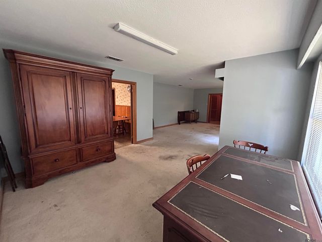 5765 Kleinpeter Rd, Baton Rouge, LA 70811