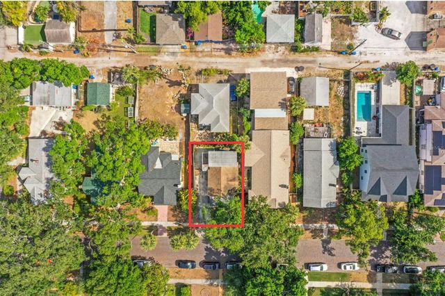 2235 BURLINGTON AVENUE N, St Petersburg, FL 33713