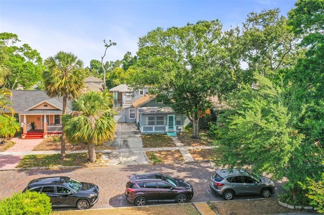 2235 BURLINGTON AVENUE N, St Petersburg, FL 33713