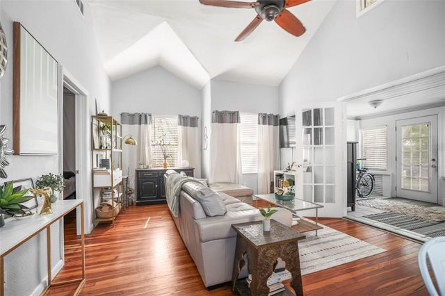 2235 BURLINGTON AVENUE N, St Petersburg, FL 33713