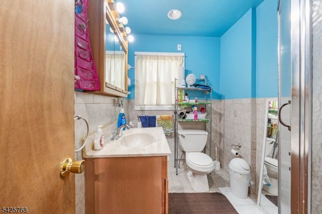 278 North Dr, North Plainfield Boro, NJ 07060