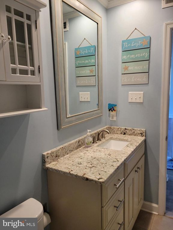 Image 17 of property listing at 504 LARK LN #8, Ocean City, MD 21842