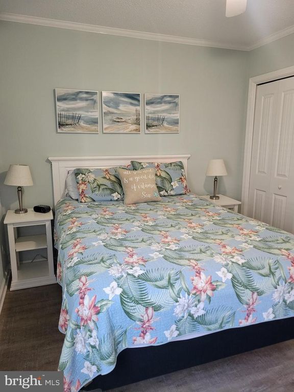 Image 6 of property listing at 504 LARK LN #8, Ocean City, MD 21842