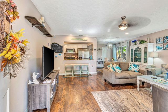 710 31ST STREET W, Bradenton, FL 34205