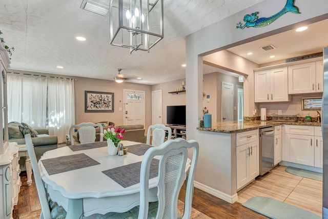 710 31ST STREET W, Bradenton, FL 34205