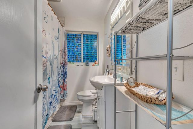 710 31ST STREET W, Bradenton, FL 34205