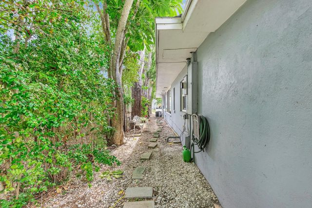 710 31ST STREET W, Bradenton, FL 34205