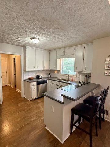 1290 Waterwood Drive, Loganville, GA 30052
